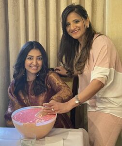 3D hand impressions for BOLLYWOOD